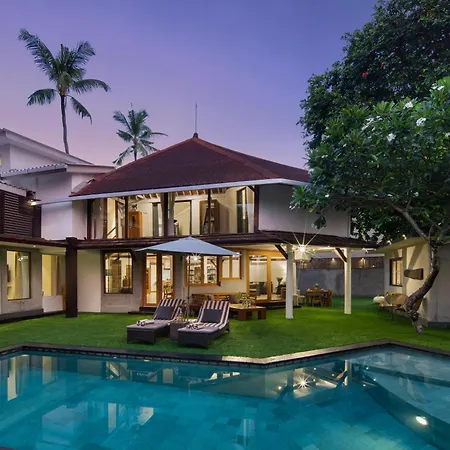 Private 7 Bed, 7,5 Bath, Hazel Villa With Pool, Close To The Beach